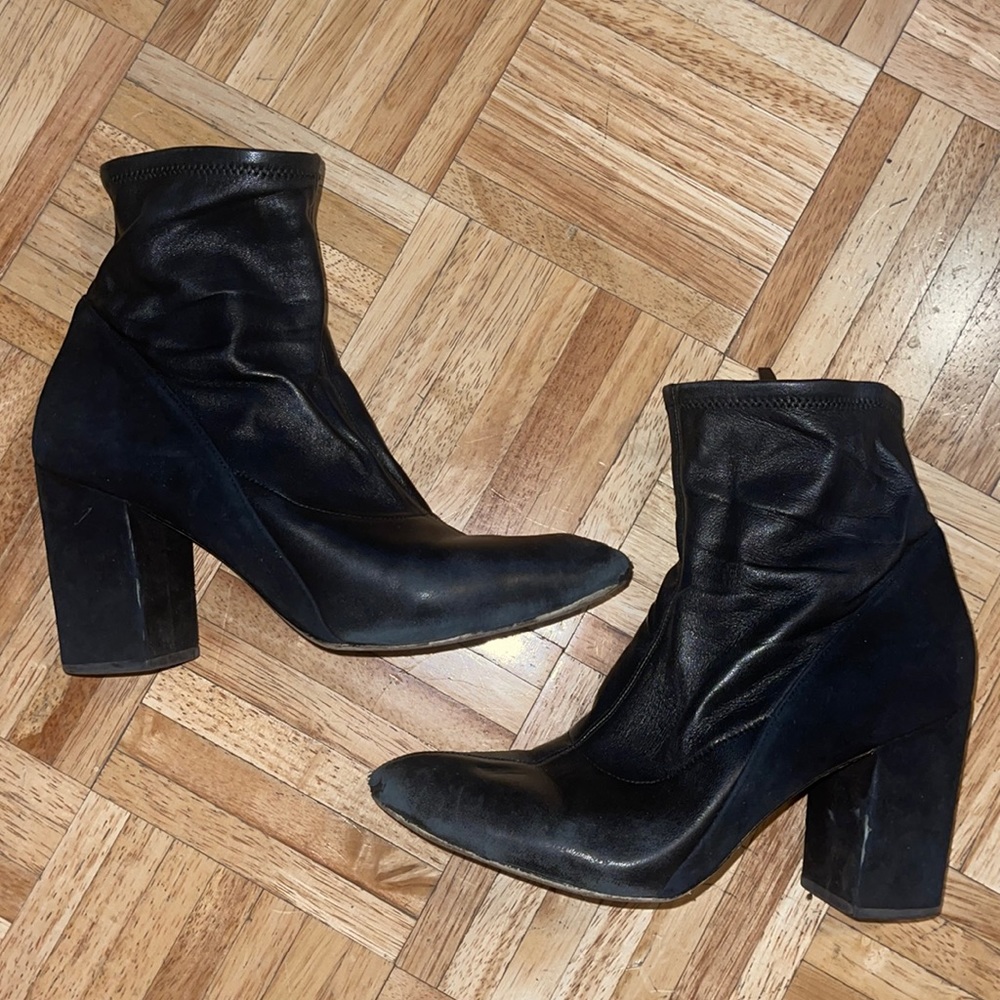 Via Spiga Leather & Suede Booties. Size 9.